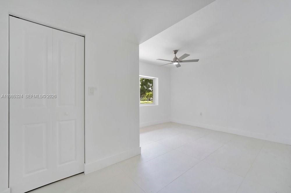 4053 Southwest 8th Street Plantation, FL 33317 - Photo 15 of 39