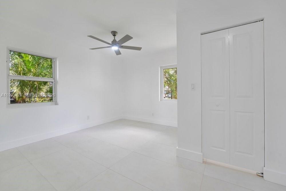 4053 Southwest 8th Street Plantation, FL 33317 - Photo 17 of 39