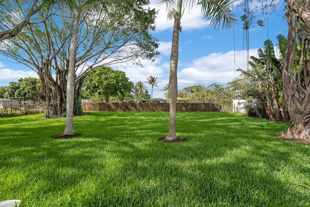 4053 Southwest 8th Street Plantation, FL 33317 - Photo 30 of 39