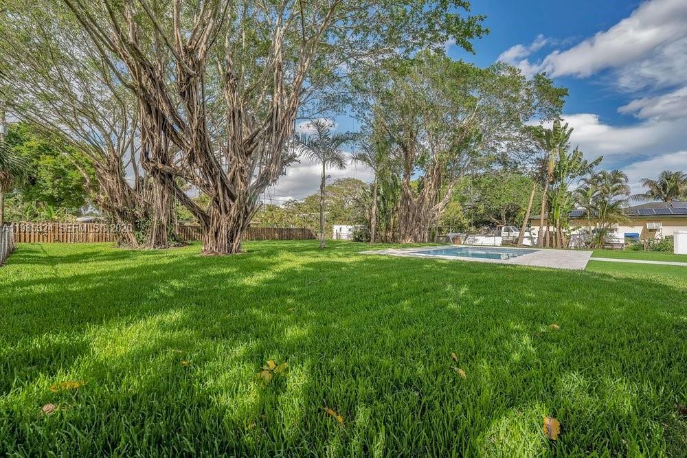 4053 Southwest 8th Street Plantation, FL 33317 - Photo 31 of 39