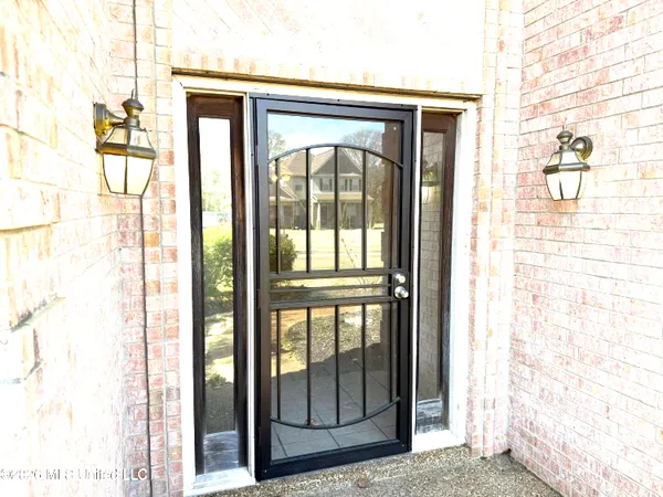 $365,000 | 9369 Joe Lyon Boulevard, Olive Branch, MS 38654