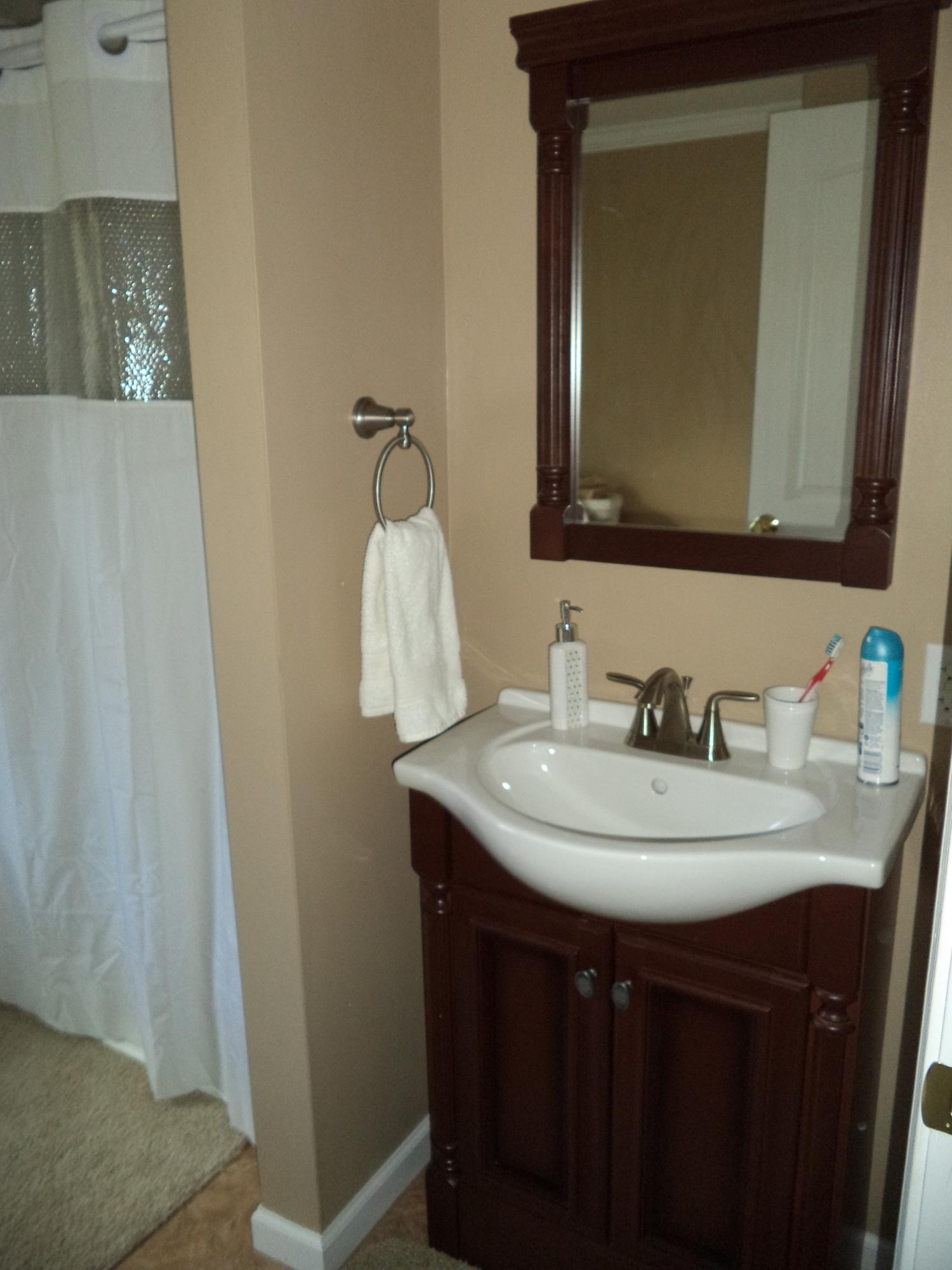 2796 East Ruritan Road Roanoke, VA 24012 - Photo 14 of 17 Bathroom