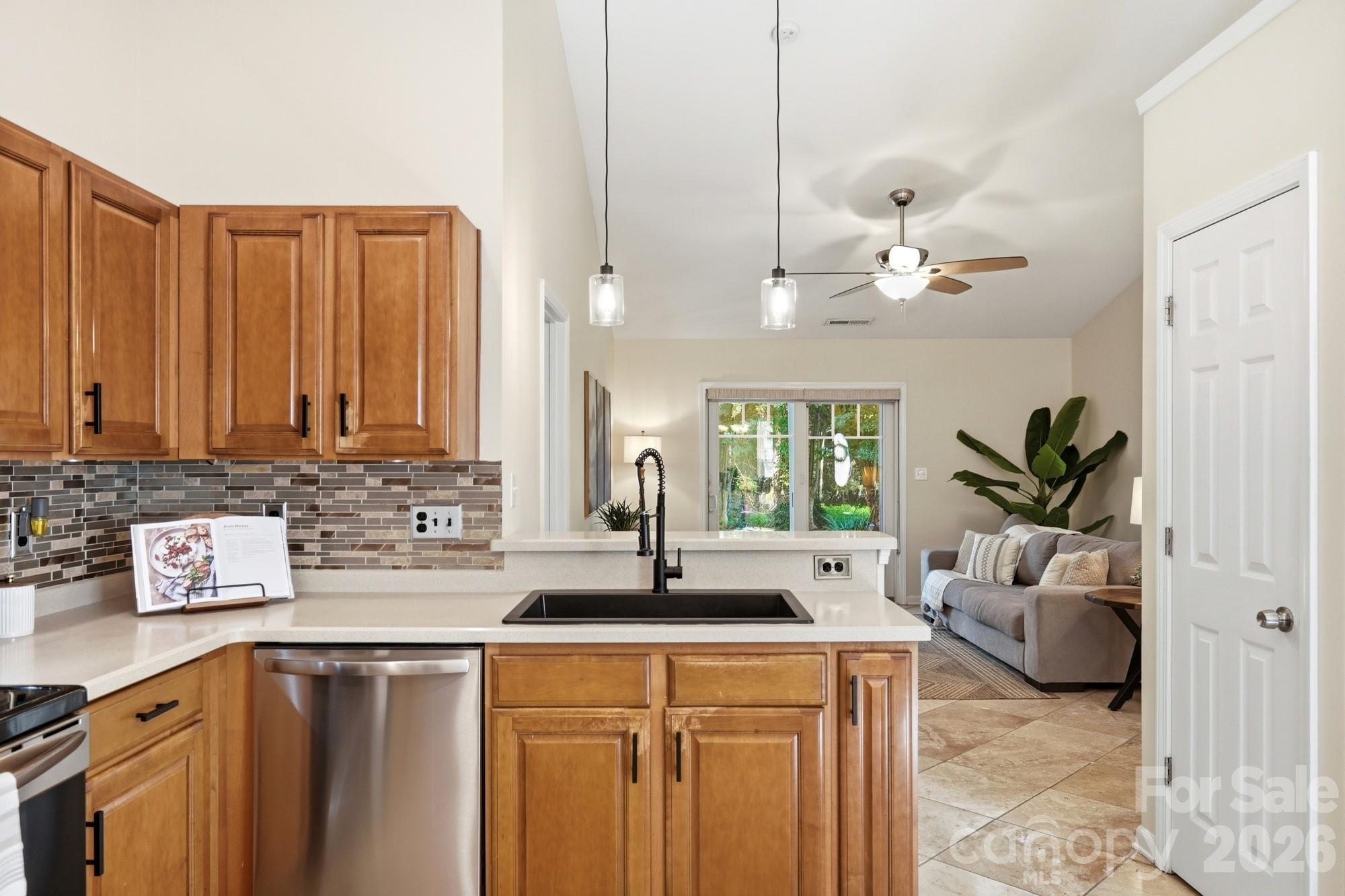 212 Chestnut Avenue Tega Cay, SC 29708 - Photo 14 of 33 Gallery Image 14