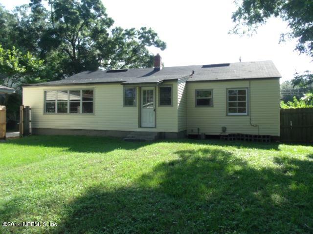 2516 Bayview Road Jacksonville, FL 32210 - Photo 8 of 8 a view of a house with yard