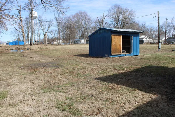 $93,900 | 406 West Kirkwood Street, Odin, IL 62870