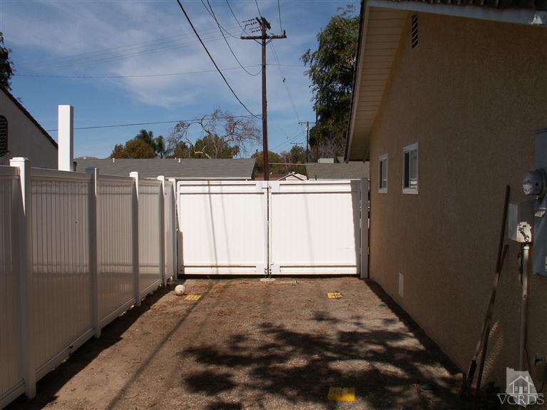 4512 Alpine Street Simi Valley, CA 93063 - Photo 4 of 11