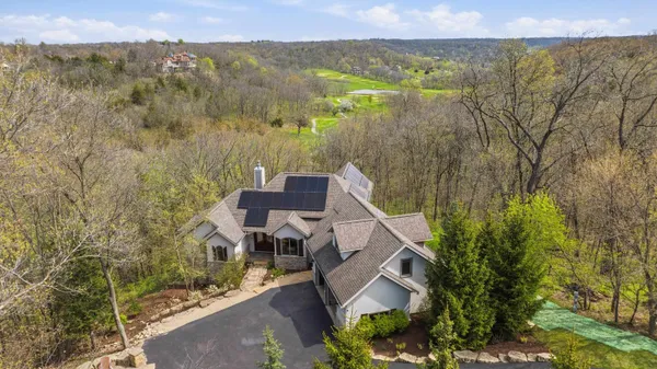 $1,100,000 | 4 Linden Trail, Galena, IL 61036