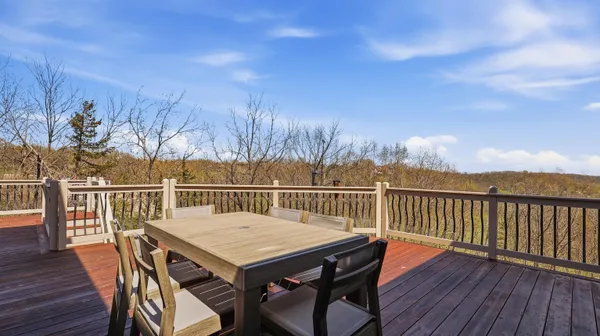 $1,100,000 | 4 Linden Trail, Galena, IL 61036
