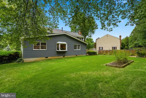 $1,299,900 | 3901 Colonel Ellis Avenue, Alexandria, VA 22304