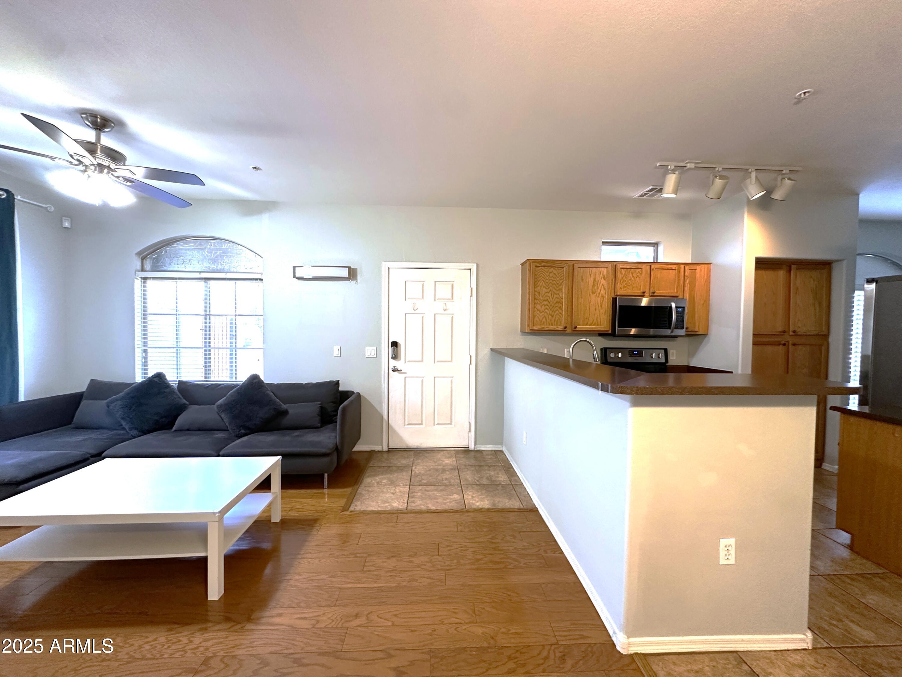 2401 East Rio Salado Parkway, Unit 1015 Tempe, AZ 85288 - Photo 6 of 33 IMG_4664