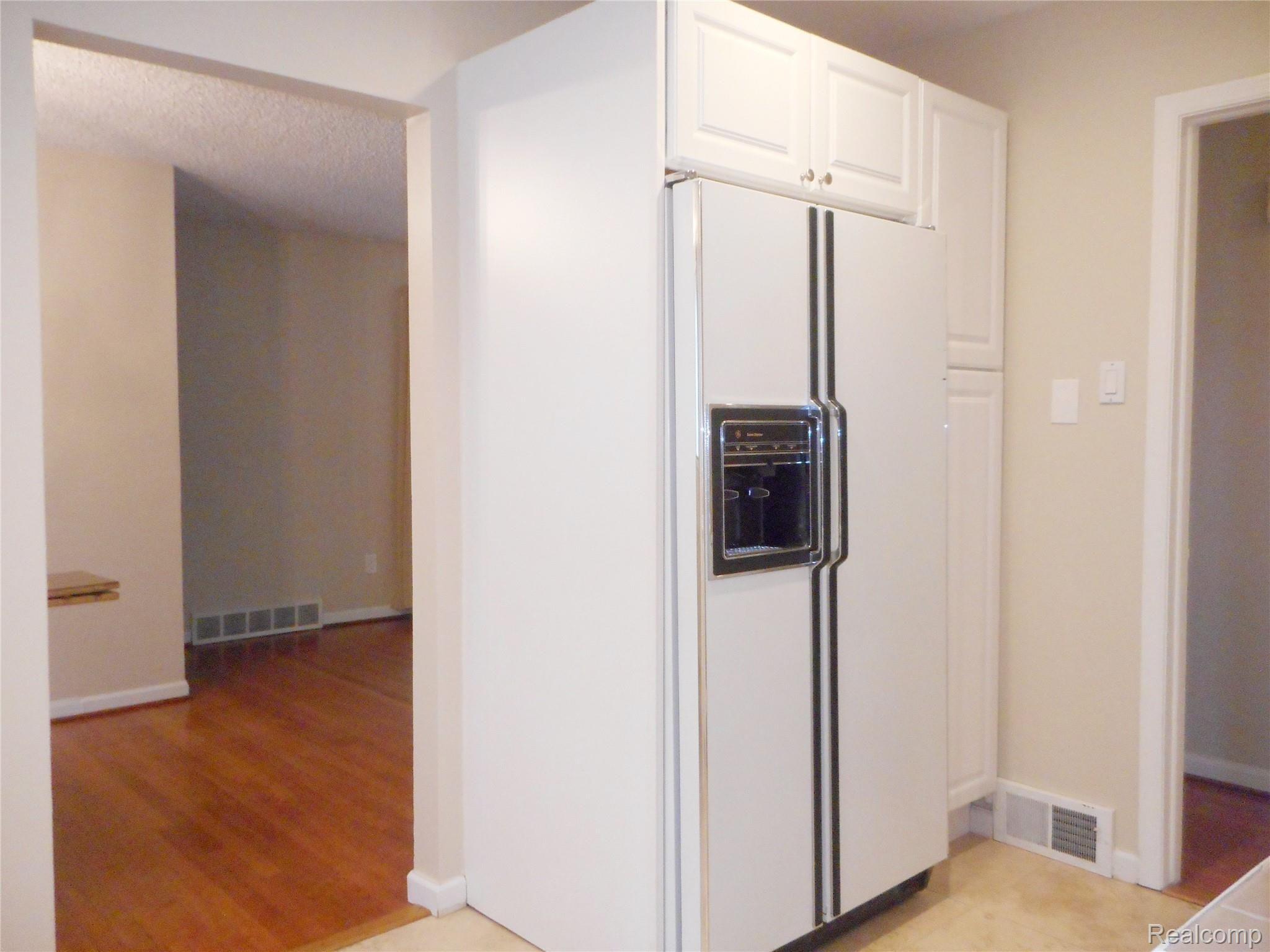 2249 Dunstable Road Birmingham, MI 48009 - Photo 10 of 27 2249 Dunstable_10.JPG