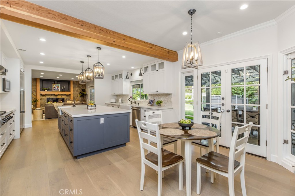 6032 County Oak Road Woodland Hills, CA 91367 - Photo 13 of 53