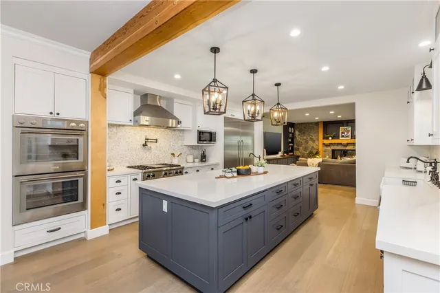 $2,495,000 | 6032 County Oak Road, Woodland Hills, CA 91367