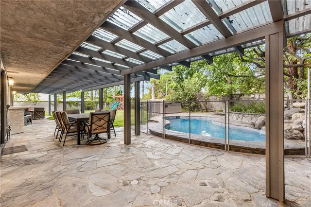 $2,495,000 | 6032 County Oak Road, Woodland Hills, CA 91367