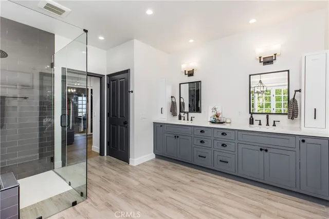 $2,495,000 | 6032 County Oak Road, Woodland Hills, CA 91367