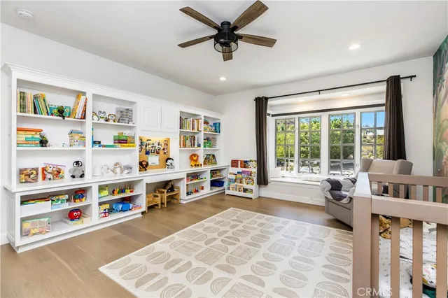 $2,495,000 | 6032 County Oak Road, Woodland Hills, CA 91367