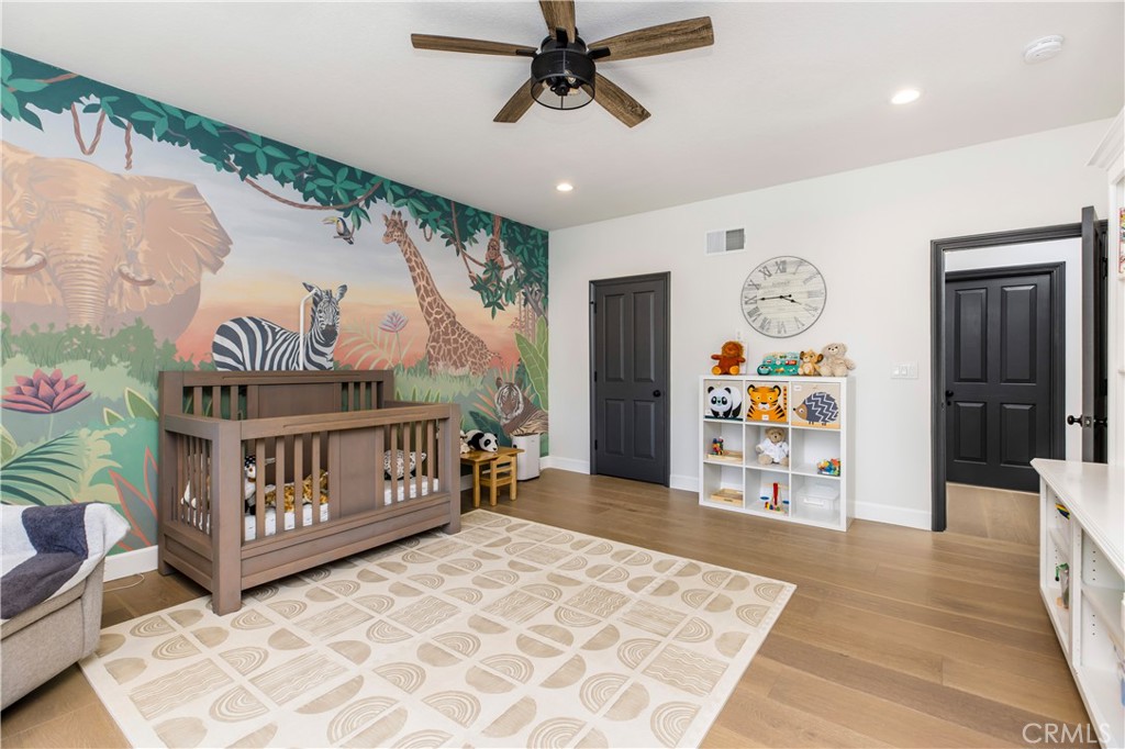 6032 County Oak Road Woodland Hills, CA 91367 - Photo 40 of 53