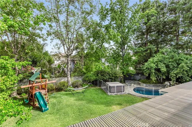 $2,495,000 | 6032 County Oak Road, Woodland Hills, CA 91367