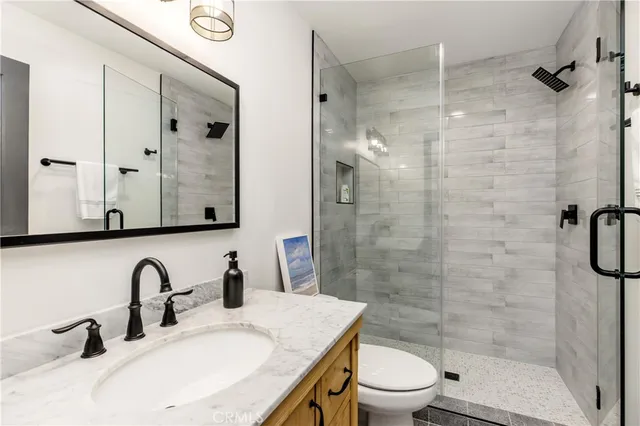 $2,495,000 | 6032 County Oak Road, Woodland Hills, CA 91367