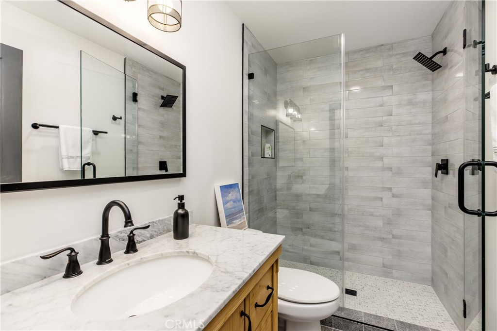 6032 County Oak Road Woodland Hills, CA 91367 - Photo 47 of 53