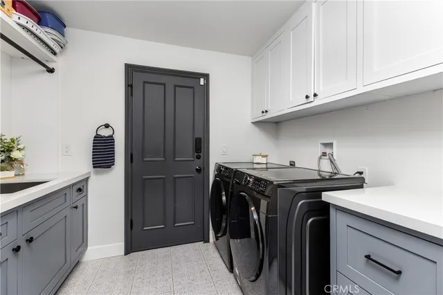 $2,495,000 | 6032 County Oak Road, Woodland Hills, CA 91367