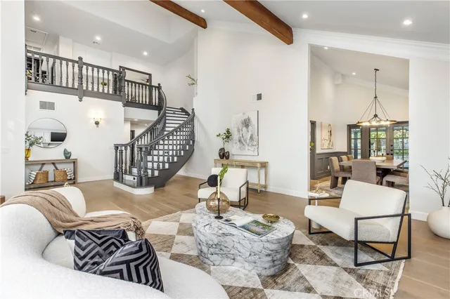 $2,495,000 | 6032 County Oak Road, Woodland Hills, CA 91367