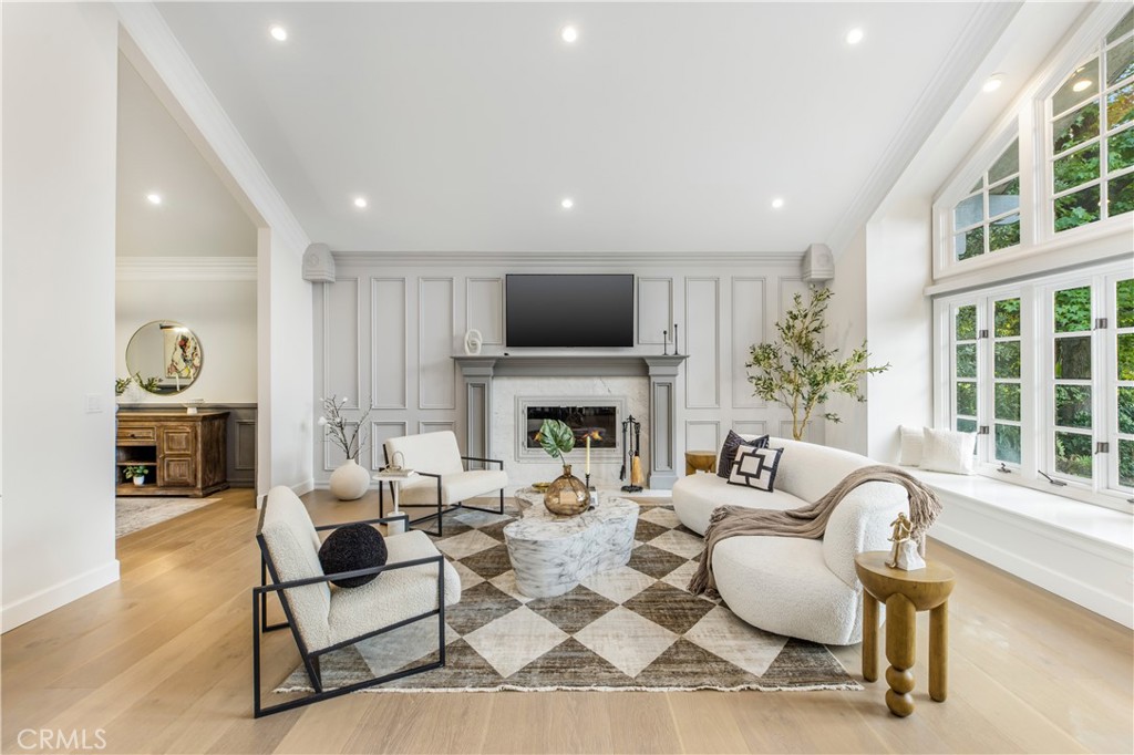 6032 County Oak Road Woodland Hills, CA 91367 - Photo 10 of 53