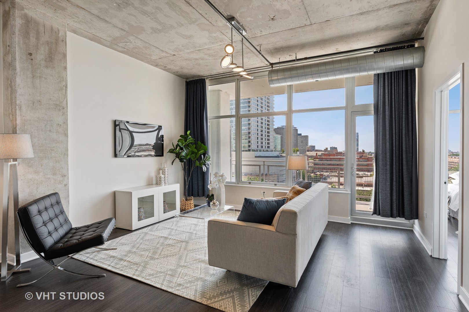 50 East 16th Street, Unit 812 Chicago, IL 60616 - Photo 4 of 18