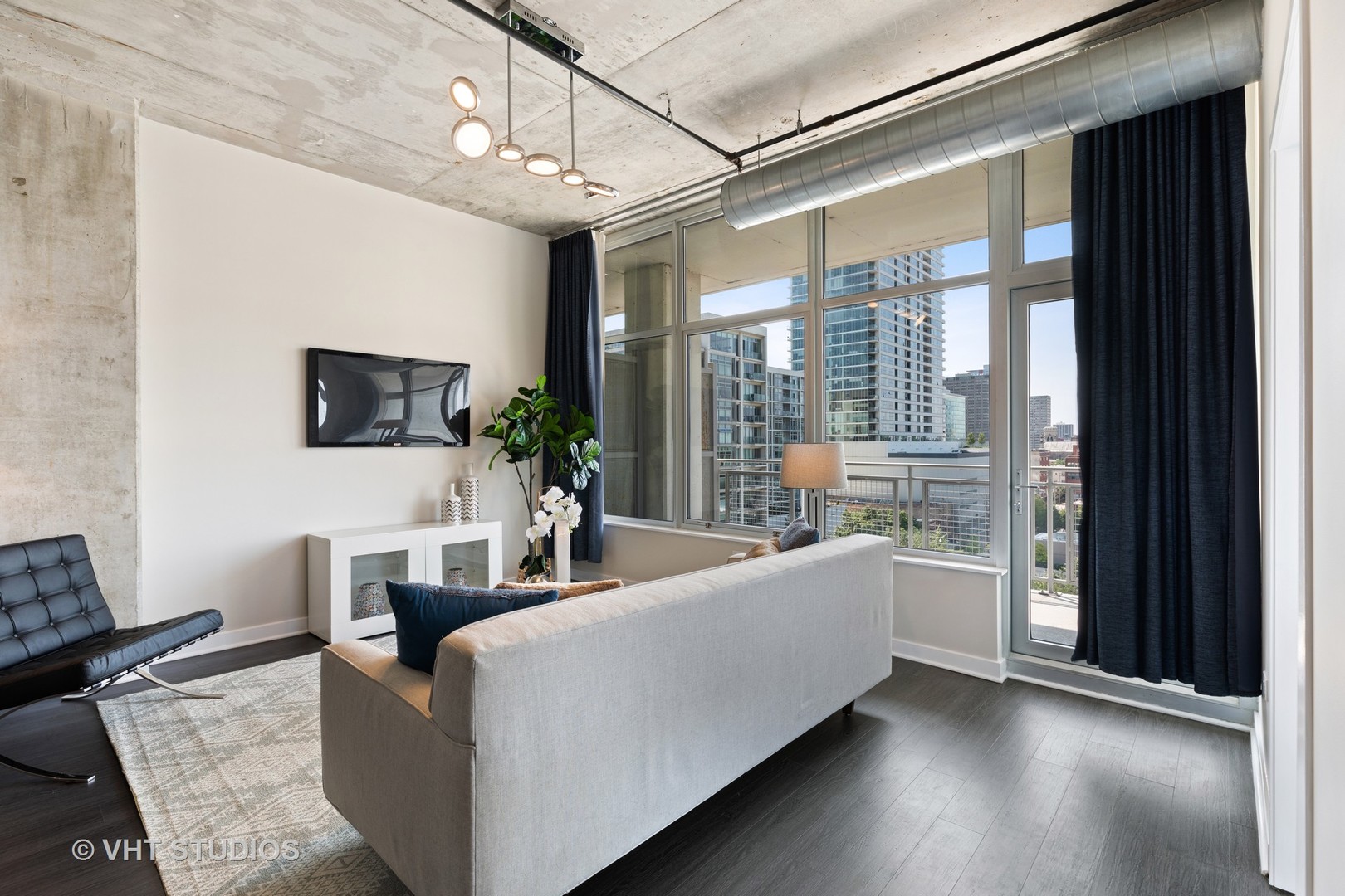 50 East 16th Street, Unit 812 Chicago, IL 60616 - Photo 5 of 18