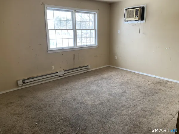 $279,900 | 7 Davis Street, Unit 2, Danbury, CT 06810