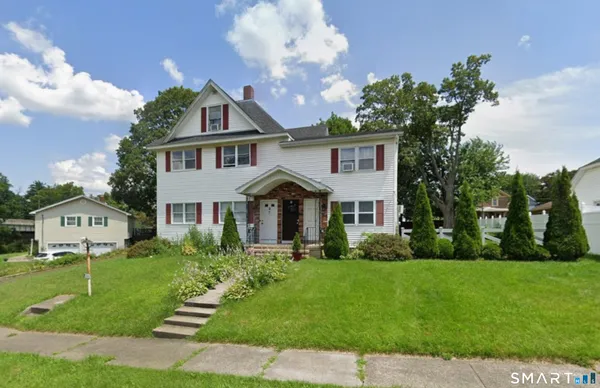 $279,900 | 7 Davis Street, Unit 2, Danbury, CT 06810