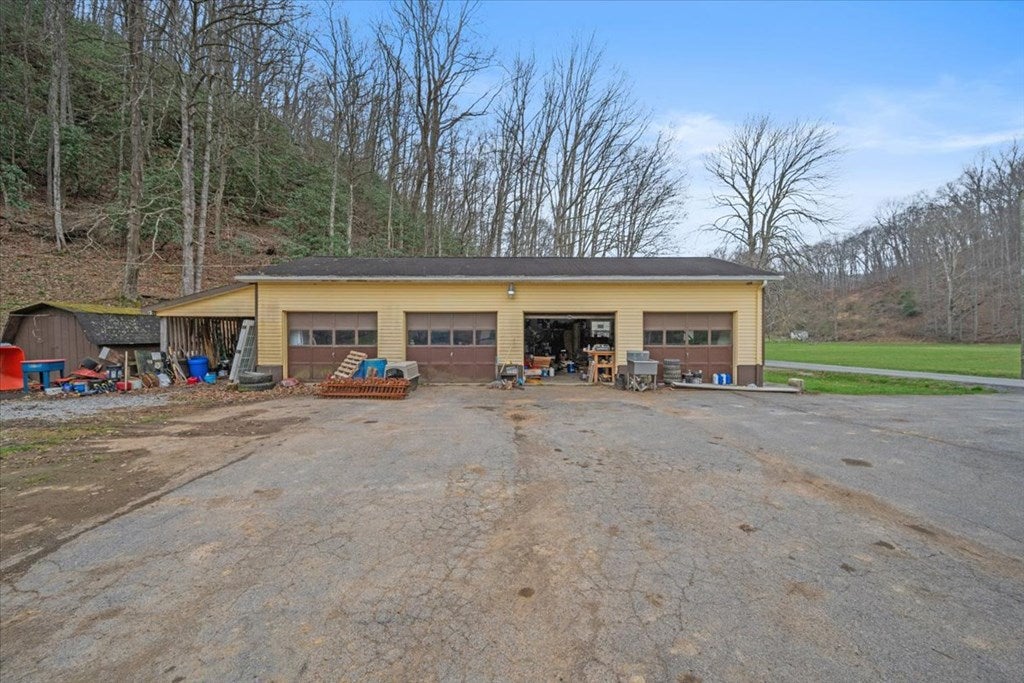 12580 Mud Fork Road Falls Mills, VA 24613 - Photo 66 of 91 Gallery Image 66