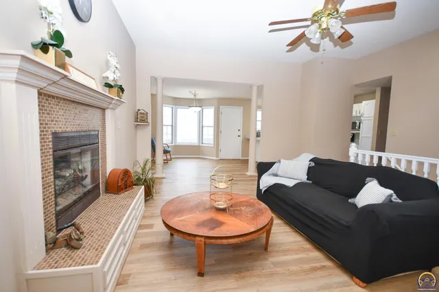 $292,500 | 5619 Southwest 35th Street, Topeka, KS 66614