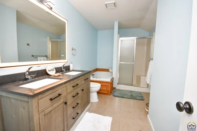 $292,500 | 5619 Southwest 35th Street, Topeka, KS 66614