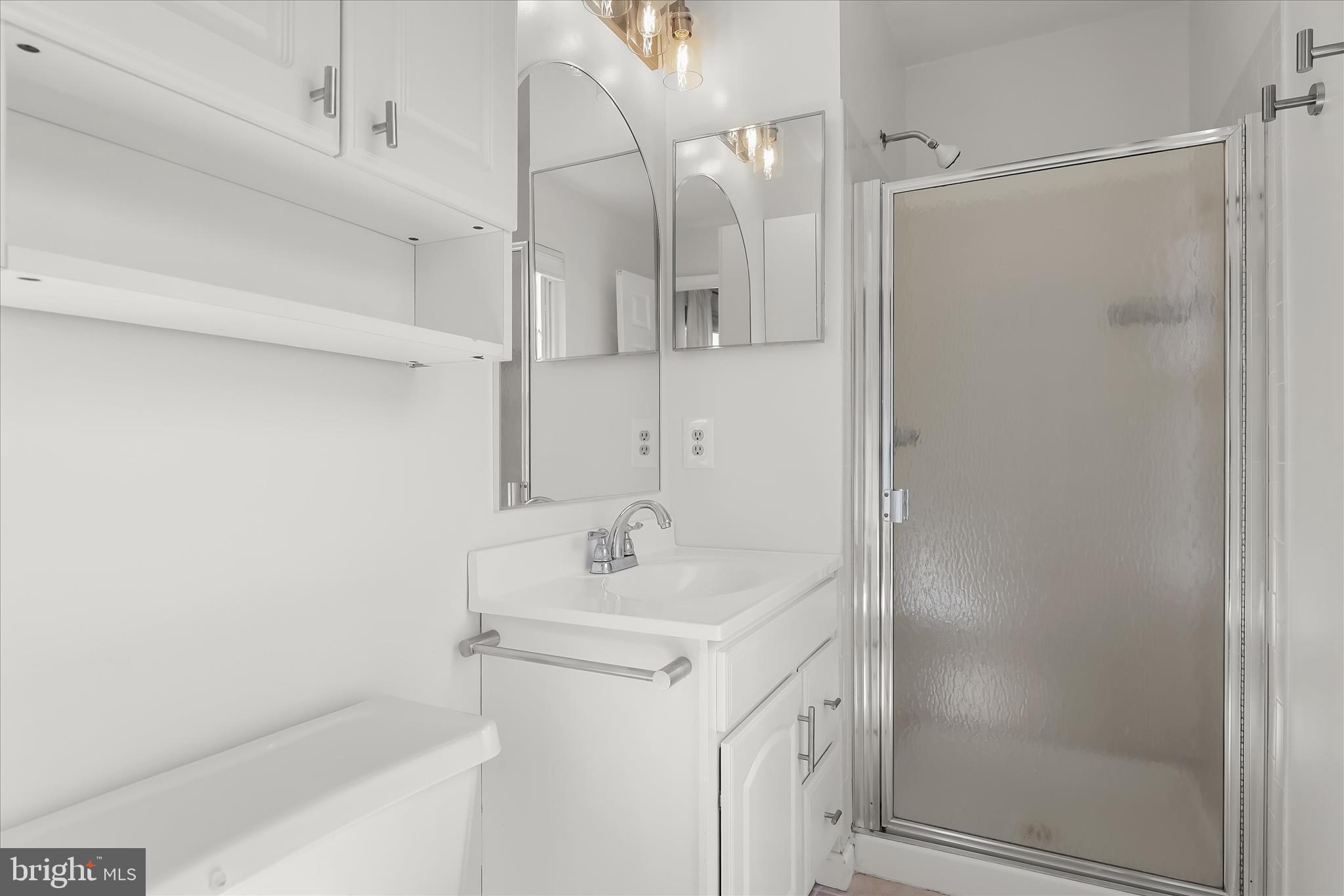 4016 Forest Valley Road Parkville, MD 21234 - Photo 32 of 62 Primary En Suite Bath