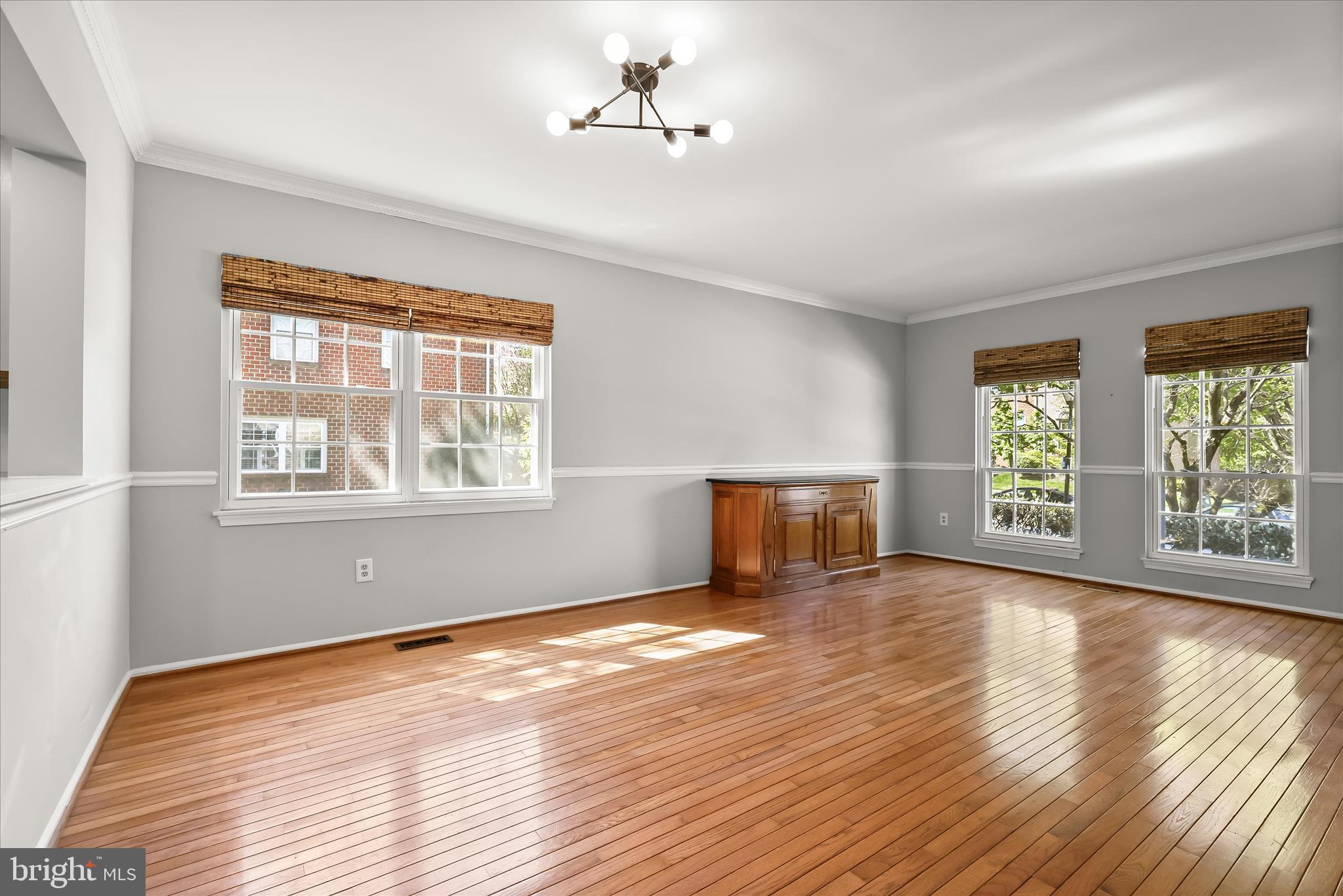 4016 Forest Valley Road Parkville, MD 21234 - Photo 7 of 62 Living Room