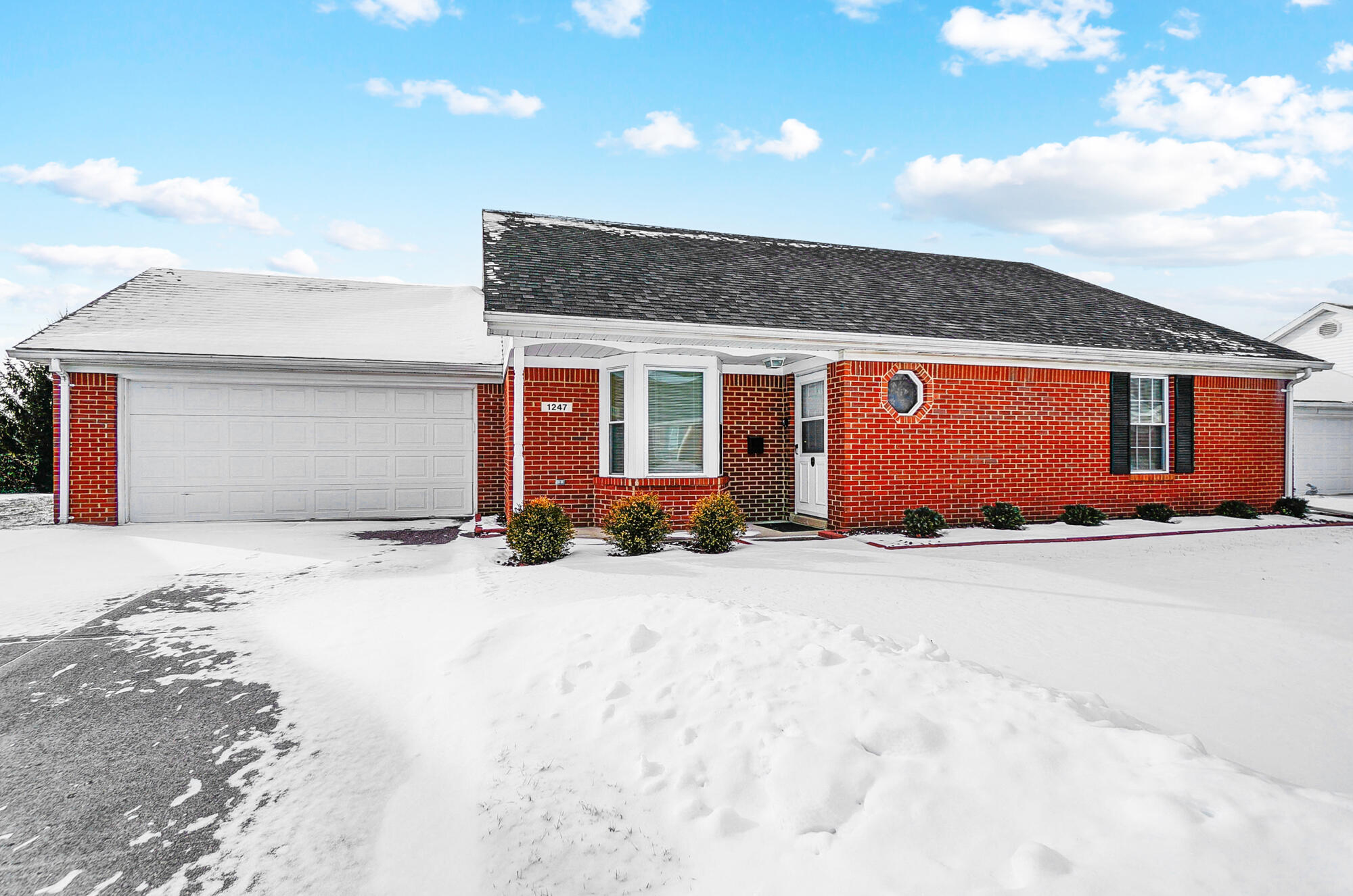 1247 Warbler Ridge Springfield, OH 45503 - Photo 1 of 33 Gallery Image 1