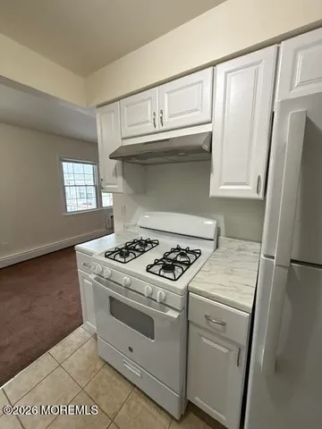 $1,845 | 64 Stonehurst Boulevard, Unit E, Freehold, NJ 07728