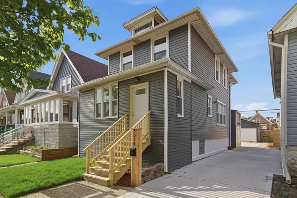$389,900 | 5016 West 23rd Street, Cicero, IL 60804