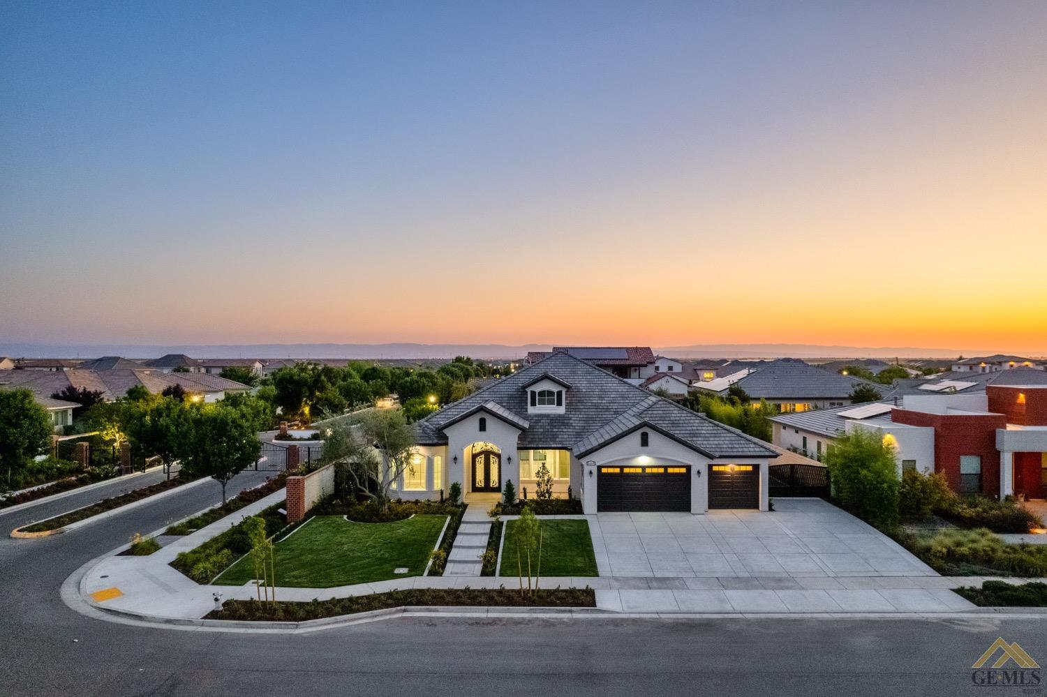 Undisclosed Address Bakersfield, CA 93311 - Photo 3 of 75