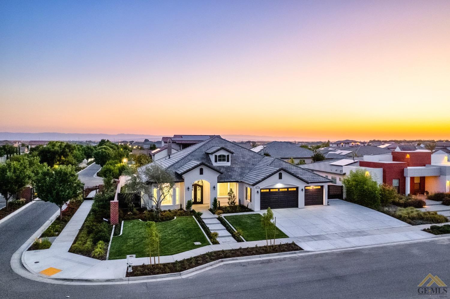 Undisclosed Address Bakersfield, CA 93311 - Photo 4 of 75