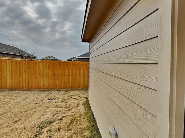 $1,950 | 1105 Blazin Bronco Trail, Haslet, TX 76052