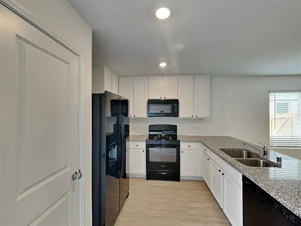 $1,950 | 1105 Blazin Bronco Trail, Haslet, TX 76052