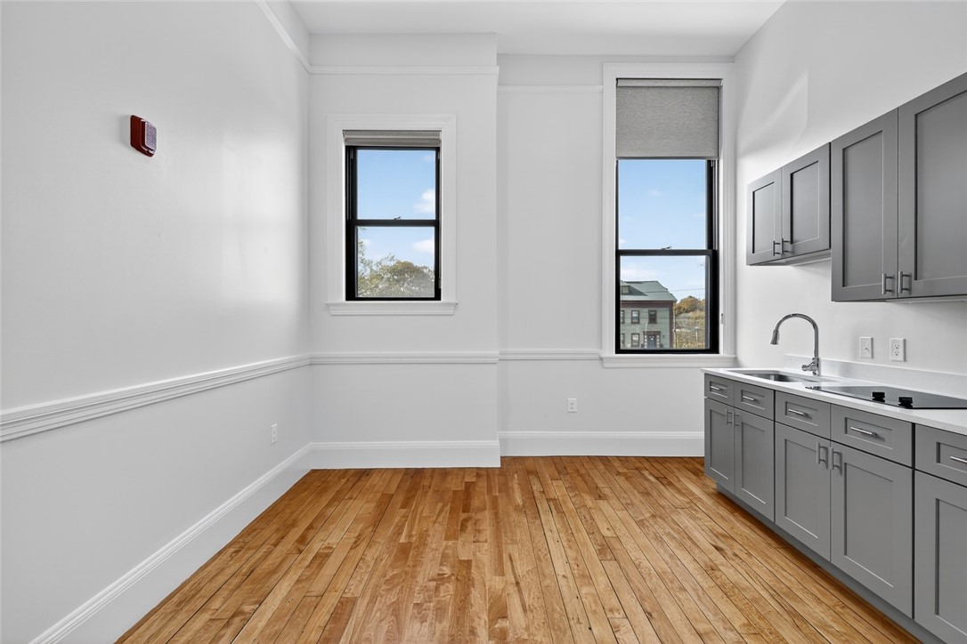 1624 Lonsdale Avenue, Unit 204/304 Lincoln, RI 02865 - Photo 2 of 12