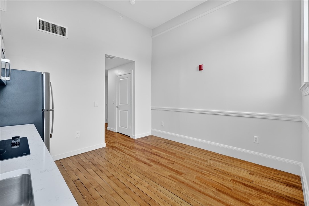 1624 Lonsdale Avenue, Unit 204/304 Lincoln, RI 02865 - Photo 3 of 12