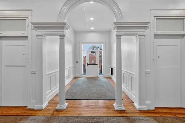 $1,325 | 1624 Lonsdale Avenue, Unit 204/304, Lincoln, RI 02865