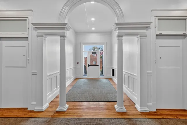 $1,475 | 1624 Lonsdale Avenue, Unit 204/304, Lincoln, RI 02865