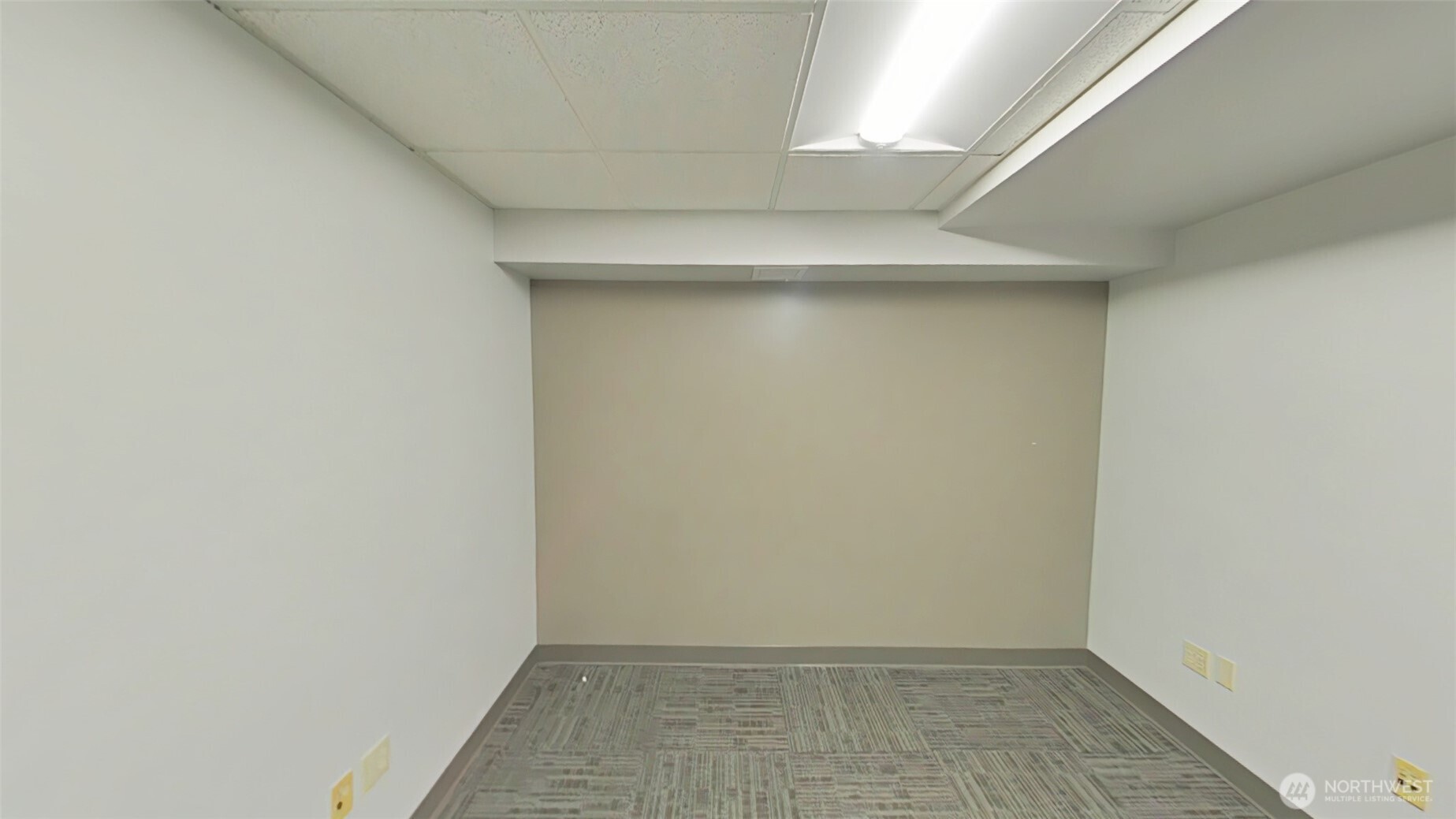 110 James Street, Unit 106 Edmonds, WA 98020 - Photo 10 of 19