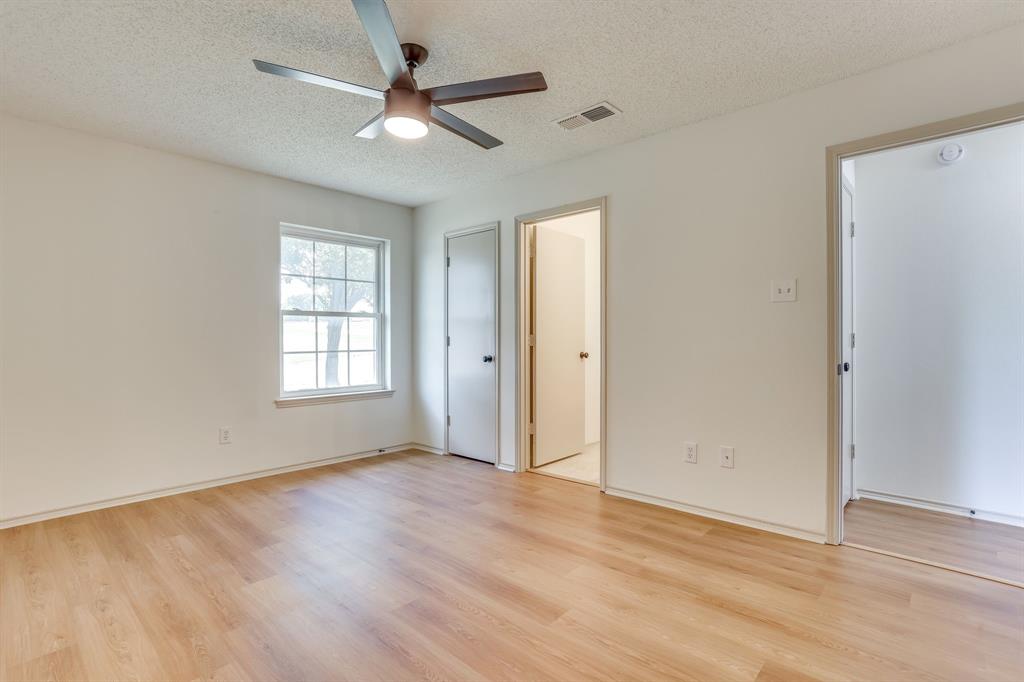 912 Blue Ridge Drive Burleson, TX 76028 - Photo 13 of 32