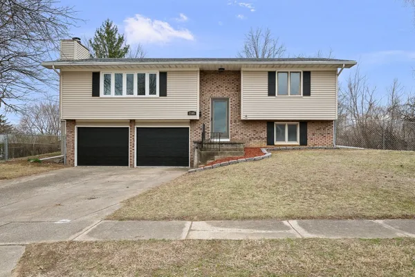 $365,000 | 2501 East 34th Street, Davenport, IA 52807